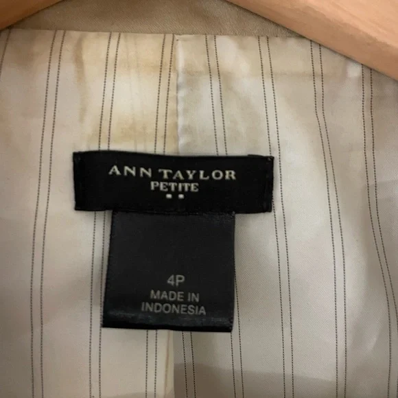 Ann Taylor tan blazer - Picture 2 of 2